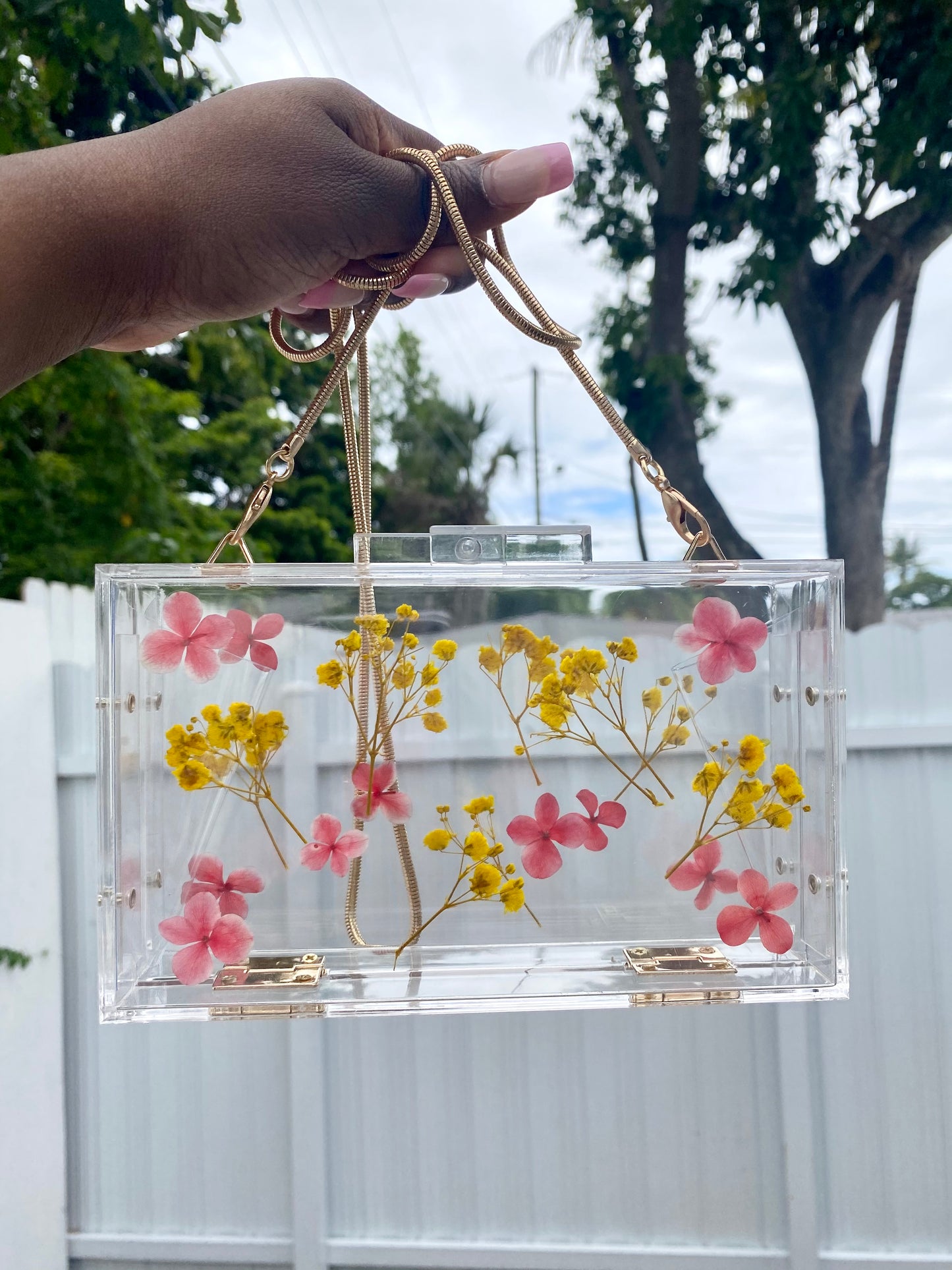 RESIN CLUTCH