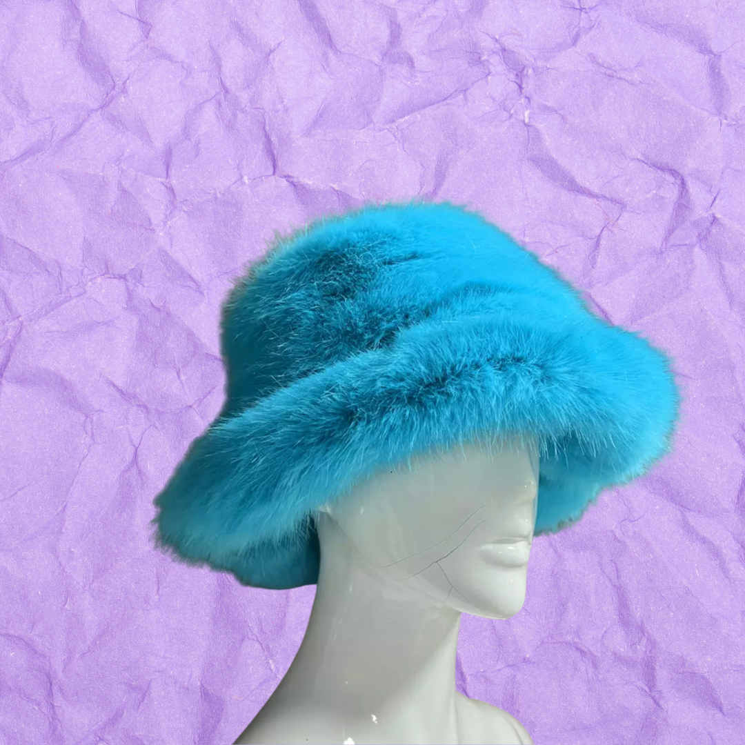 FUZZY BUCKET HAT - Blue