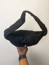 Load image into Gallery viewer, Puffr Handbag - Black
